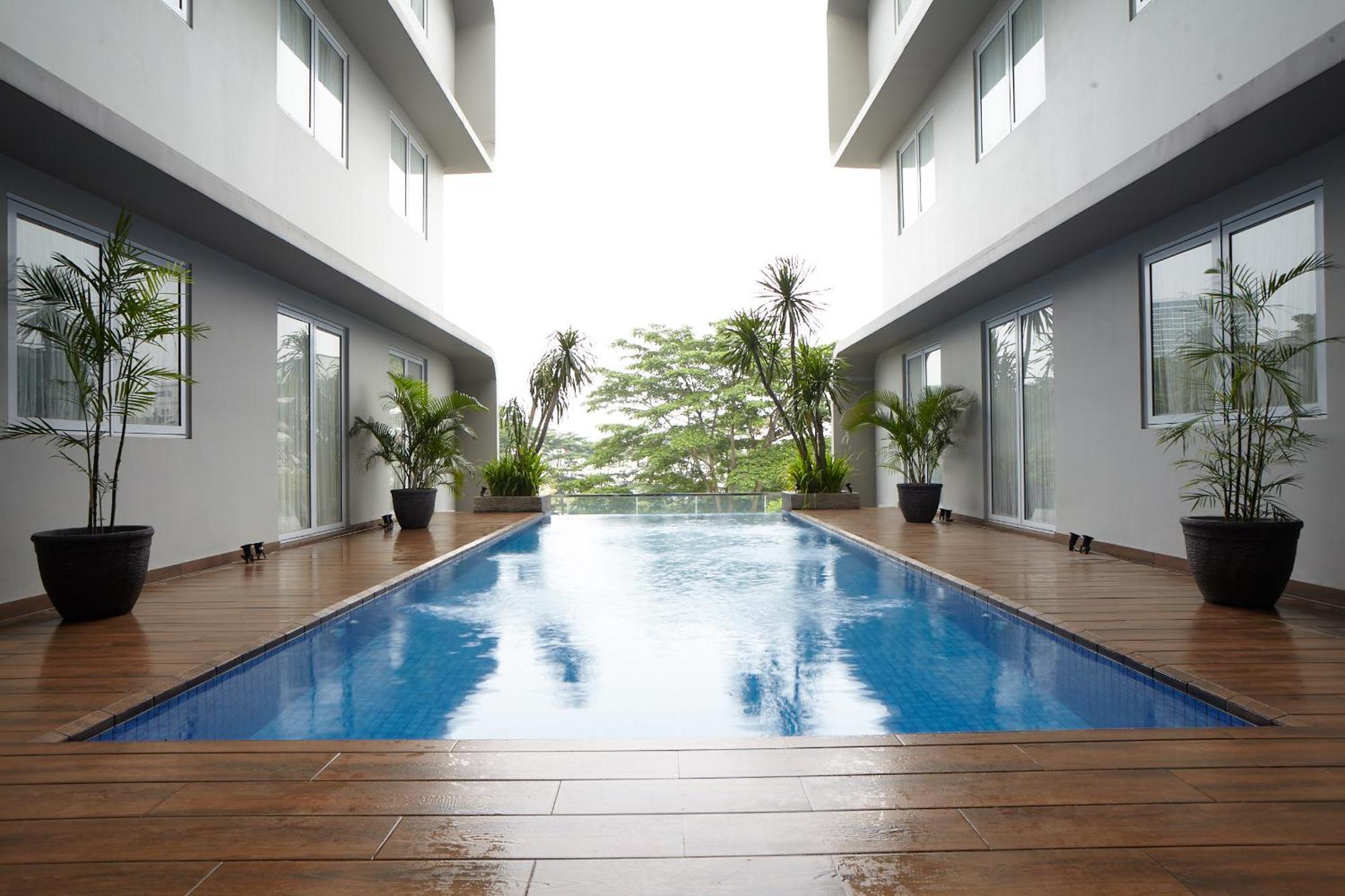 All Nite And Day Hotel Alam Sutera Serpong Exterior photo