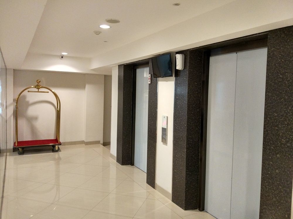 All Nite And Day Hotel Alam Sutera Serpong Exterior photo